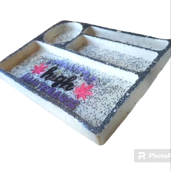 Handmade Pearlescent White and Silver Glitter Jewelry Sorting Tray - Picture 1 of 3